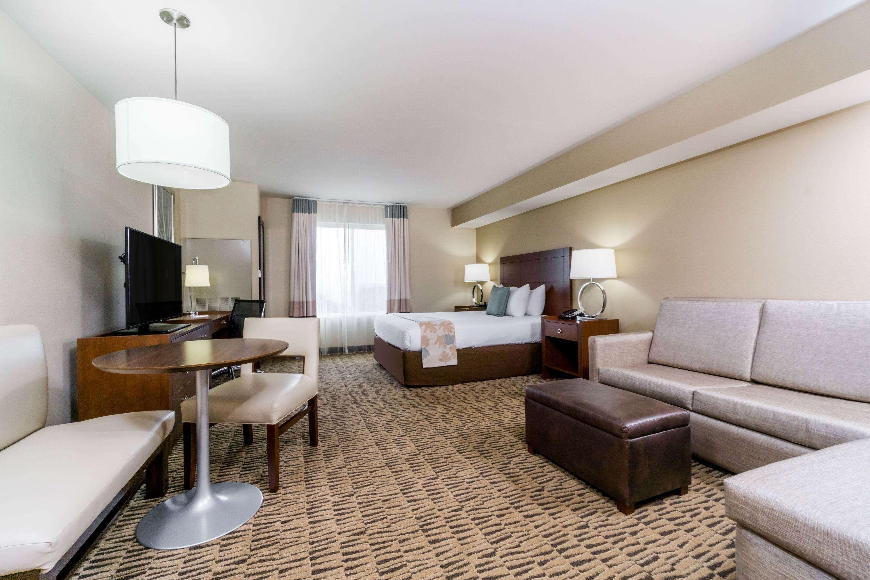 ฮอว์ทอร์น สวีท บาย วินด์แฮม วีลลิง ไทรอาเดลเฟีย แอต ไฮแลนด์ส Hotel Triadelphia ภายนอก รูปภาพ