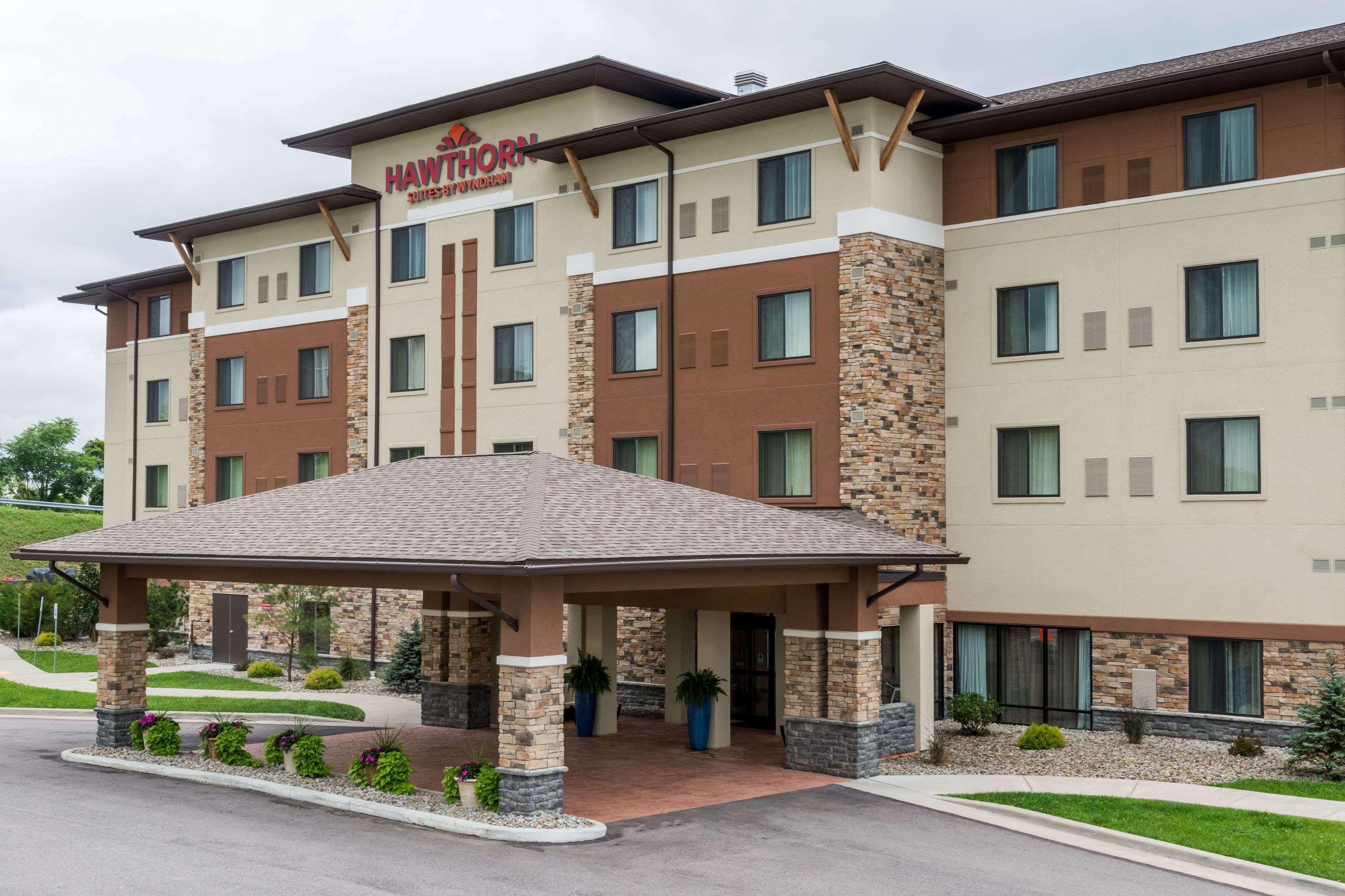 ฮอว์ทอร์น สวีท บาย วินด์แฮม วีลลิง ไทรอาเดลเฟีย แอต ไฮแลนด์ส Hotel Triadelphia ภายนอก รูปภาพ