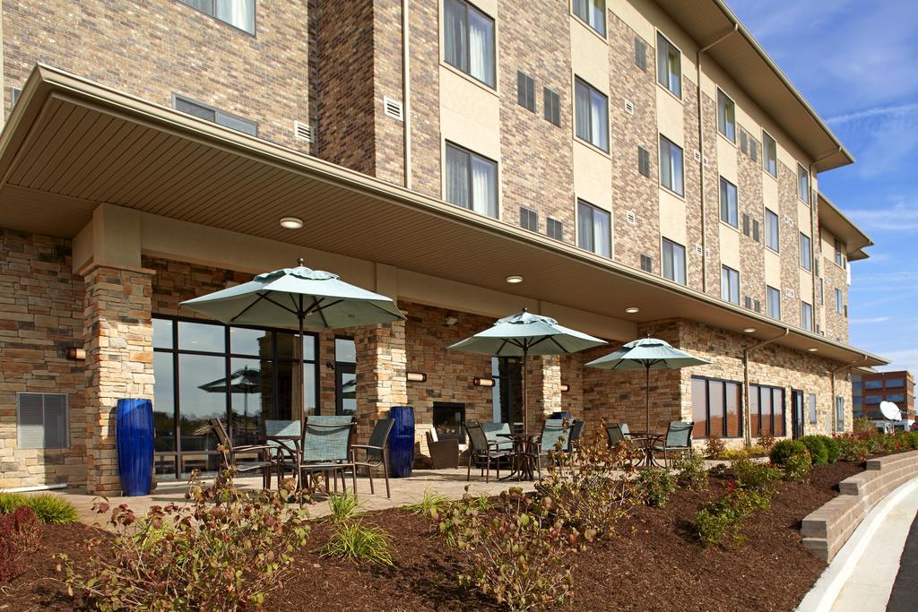 ฮอว์ทอร์น สวีท บาย วินด์แฮม วีลลิง ไทรอาเดลเฟีย แอต ไฮแลนด์ส Hotel Triadelphia ภายนอก รูปภาพ