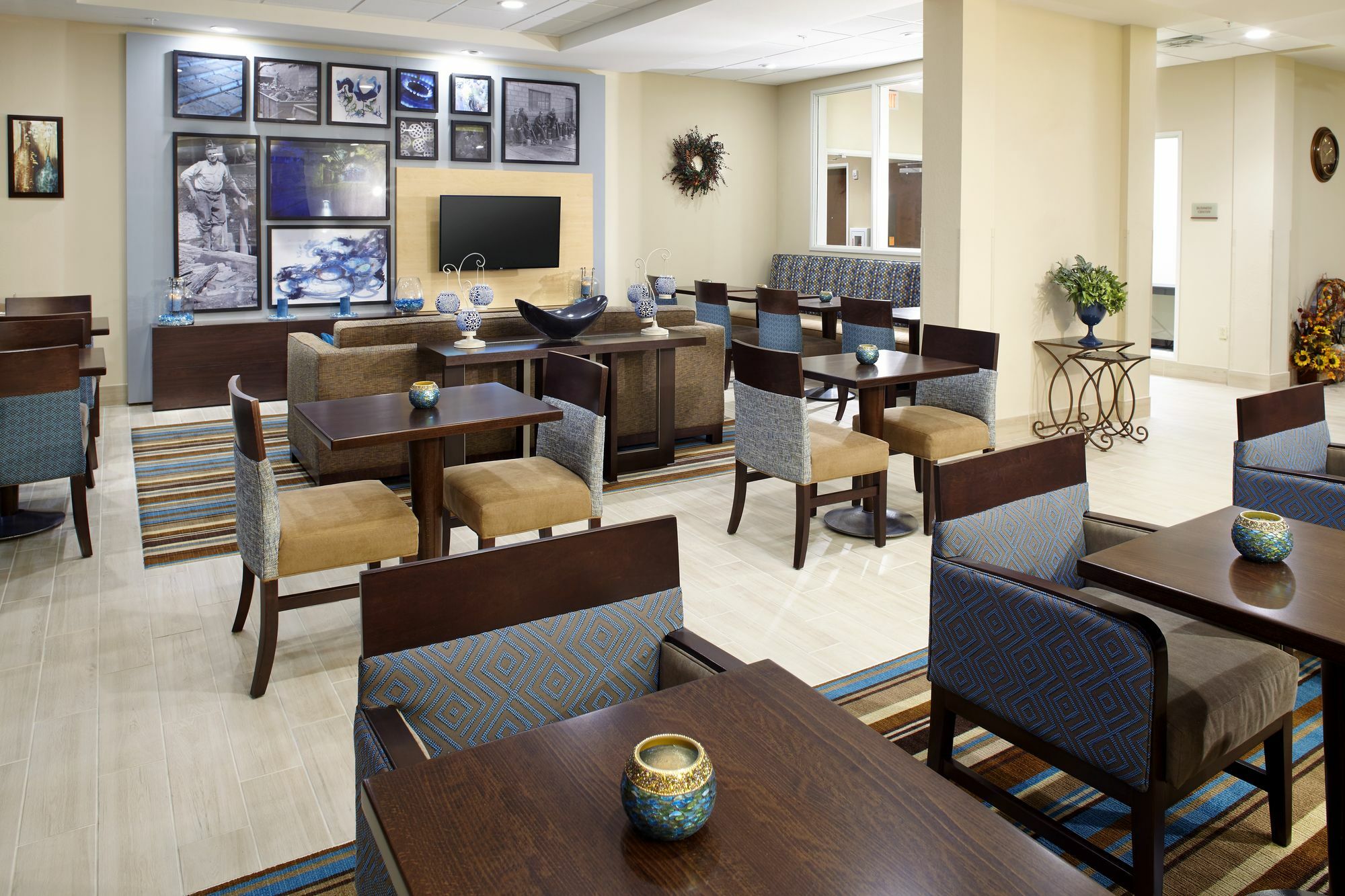 ฮอว์ทอร์น สวีท บาย วินด์แฮม วีลลิง ไทรอาเดลเฟีย แอต ไฮแลนด์ส Hotel Triadelphia ภายนอก รูปภาพ