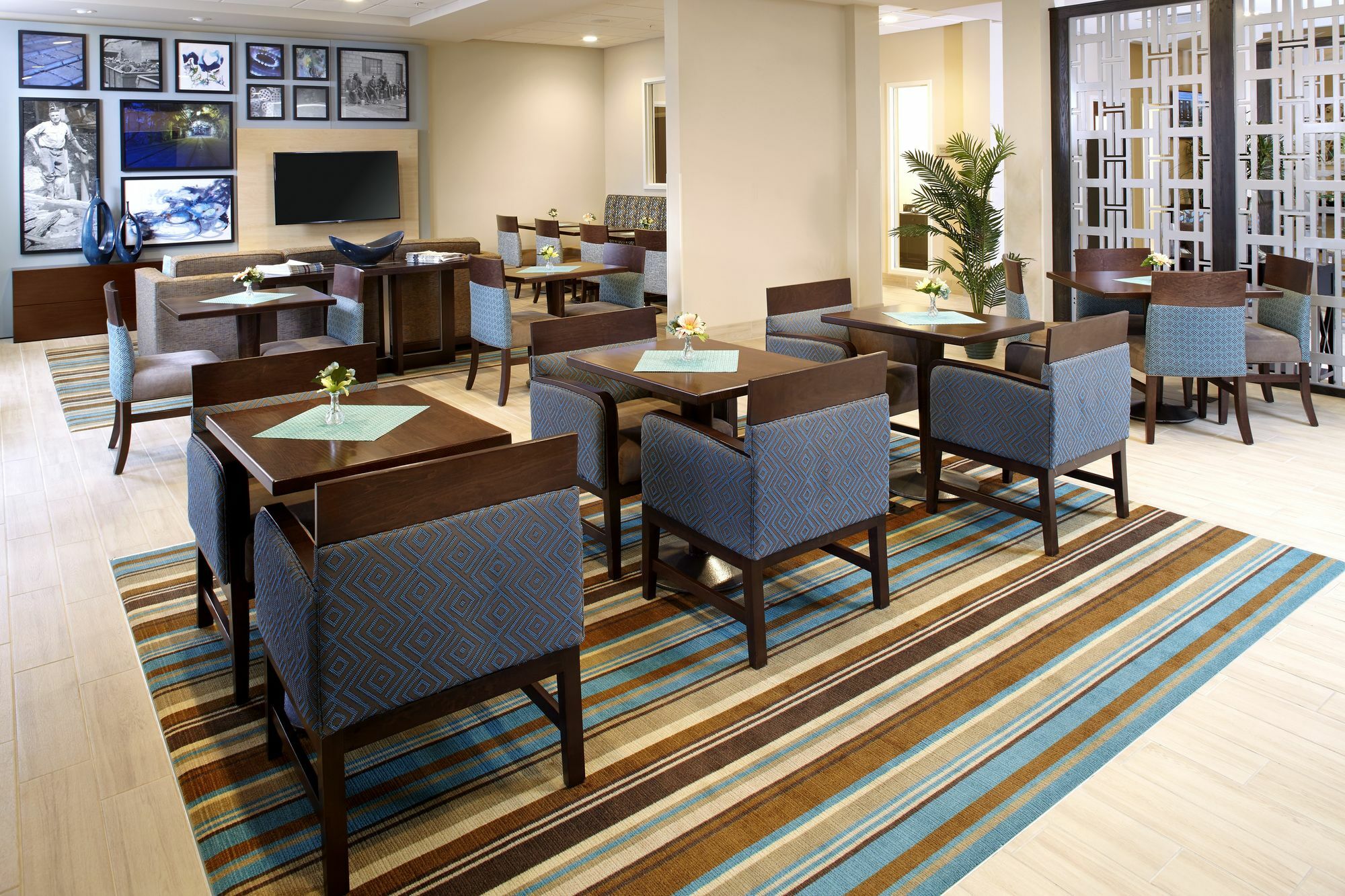 ฮอว์ทอร์น สวีท บาย วินด์แฮม วีลลิง ไทรอาเดลเฟีย แอต ไฮแลนด์ส Hotel Triadelphia ภายนอก รูปภาพ